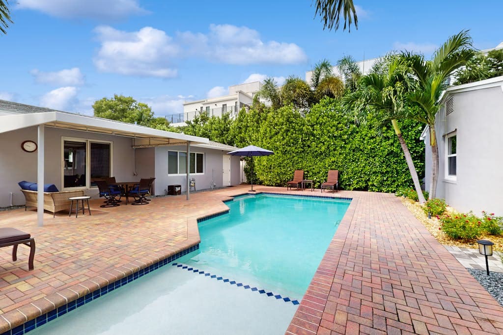 The Front House & Cottage, StaySouth vacation rental